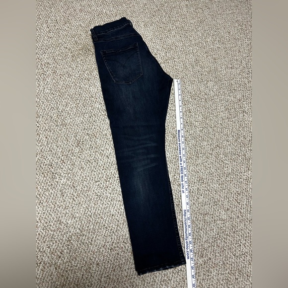 Calvin Klein Mens Athletic Fit Jeans 30 x 30. Model CKJ 056. - Picture 3 of 6
